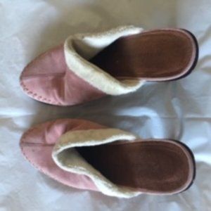 Women's 7 1/2 Medium Pink Suede and Shearling Mule